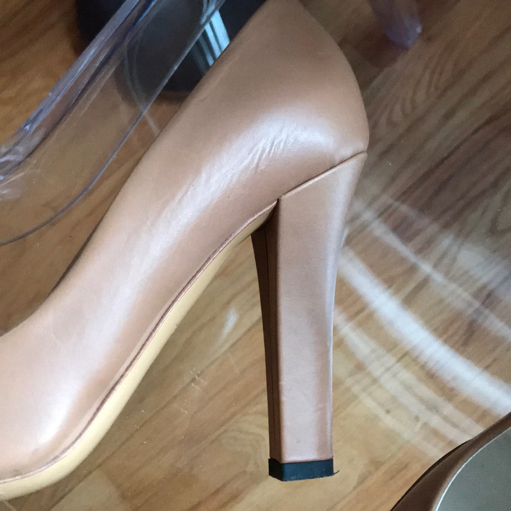 Gucci Tan Leather Heels - Picture 7 of 7